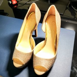 Bling golden metallic platform pumps